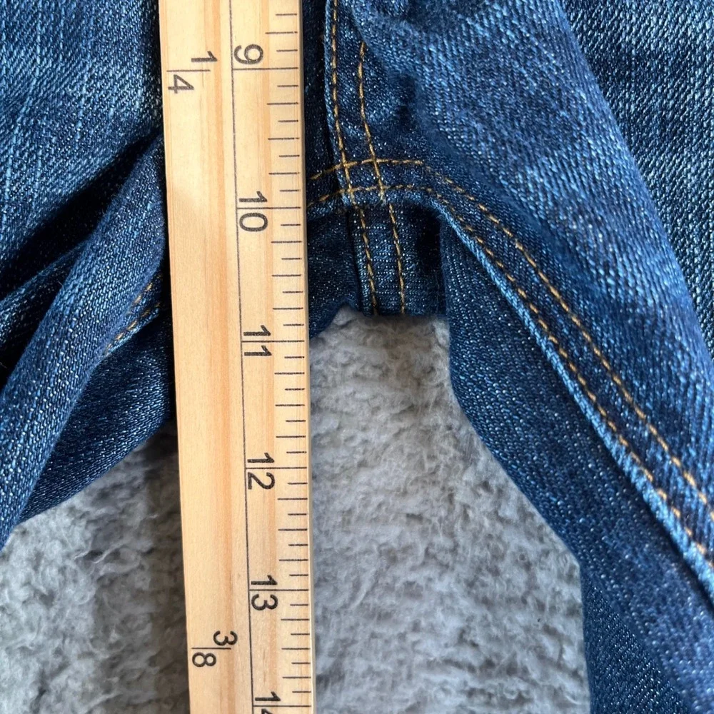 American Eagle Women's Vintage High Rise Button‎ Fly Jeans Size 6 Regular